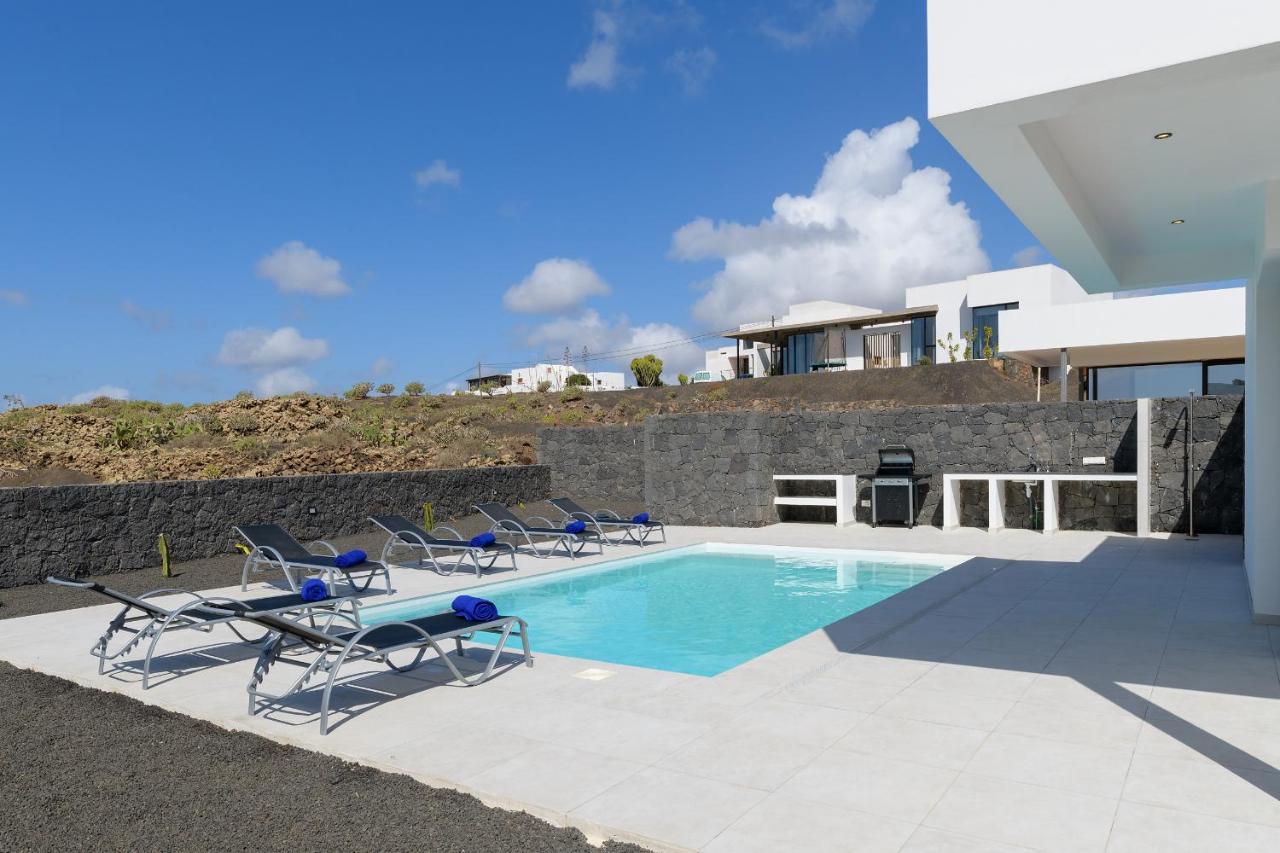 Villa Ainara Tias Exterior photo