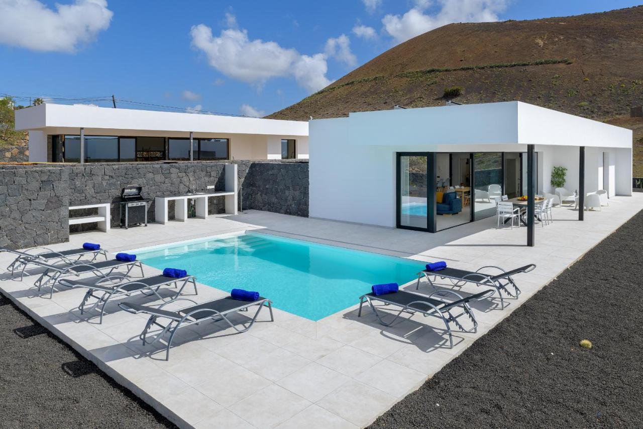 Villa Ainara Tias Exterior photo